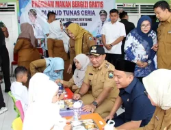 Wakil Bupati Lamsel M.Syaiful Anwar Launcing Makan Bergizi Gratis Di TK Tunas Ceria Kecamatan Tanjung Bintang