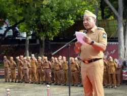 Perdana Wakil Bupati Lamsel M.Syaiful Anwar Pimpin Aapel Mingguan Di Lingkungan Pemkab Setempat