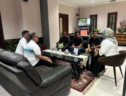 Deputi Bidang SDM Aparatur Kemenpan RB Terima Ketua Umum Honorer R2 Dan R3 Se-Povinsi Lampung