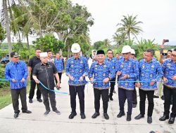 Dukung Akses Wisata Pantai, Bupati Egi Resmikan Ruas Jalan Simpang Polsek Kalianda – Ketang