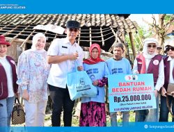 Wanita Filantropi Indonesia Bedah Rumah di Lampung Selatan, Bupati Egi: Gotong Royong adalah Kekuatan Kita