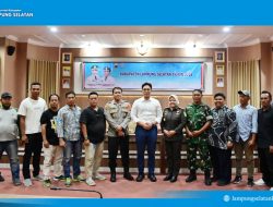 Keresahan Warga Hara Banjar Manis Memuncak, Bupati Egi Tegaskan Jalan Hukum: Teguran hingga Pemberhentian Kades