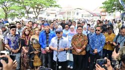 Menko Pangan Zulkifli Hasan Beserta Rombongan Hadiri Pagelaran Tari Tuping Di HUT Lamsel Ke-69