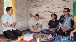 Bupati Lamsel Sambagi Rumah Aji, Korban Calo Kapal Ikan Merauke
